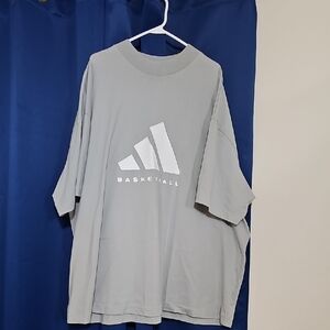 Adidas Basketball Gray Short Sleeve Tee